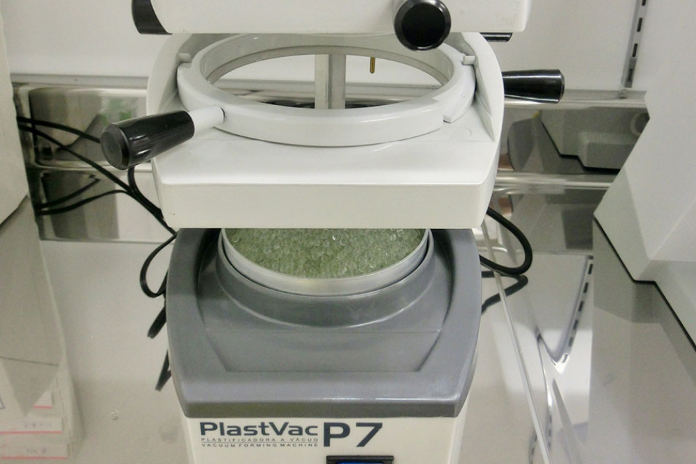 マウスガード形成器(PlastVacP7)