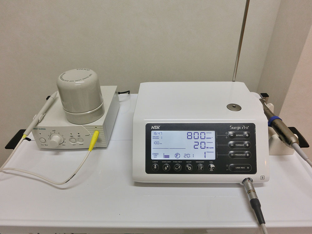インプラント用マイクロモーター（サージック・PRO）